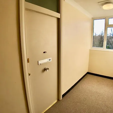 Central apartment 5 mins Putney tube station Londres Extérieur photo