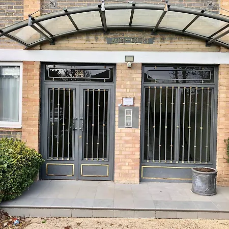 Central apartment 5 mins Putney tube station Londres Extérieur photo
