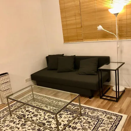 Central apartment 5 mins Putney tube station Londres Extérieur photo